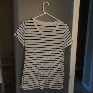 Black and white striped tee-shirt